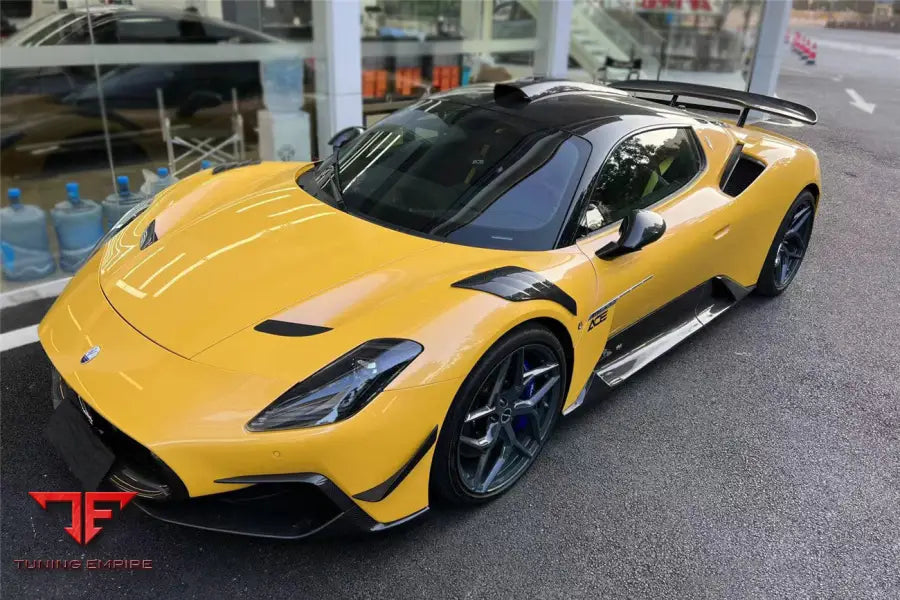 MASERATI MC20 SVD STYLE DRY CARBON FIBER ROOF SCOOP