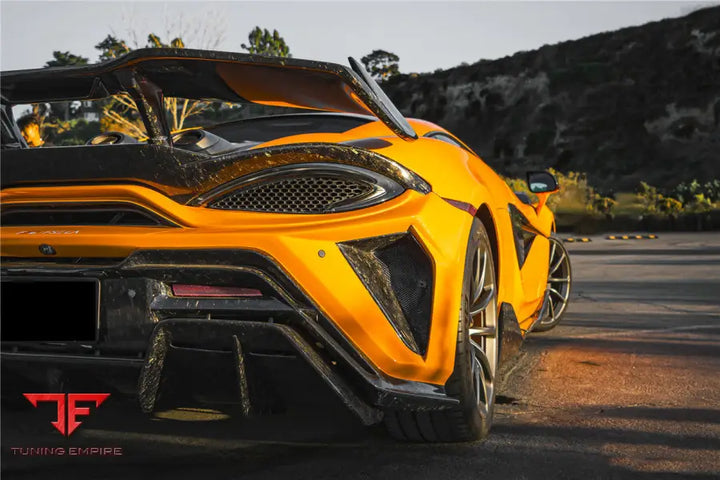 MCLAREN 600LT BKSS STYLE CARBON FIBER TRUNK SPOILER BSD
