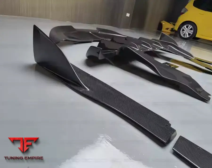 MCLAREN 720S CARBON BODY KIT