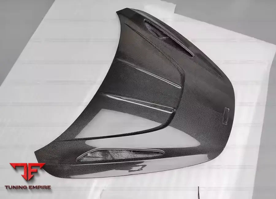 MCLAREN 720S R STYLE CARBON PARTS