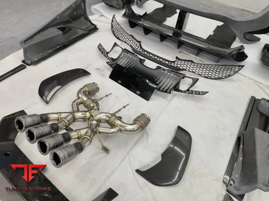 MCLAREN 720S DRY CARBON BODY KIT