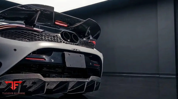 MCLAREN 750S CARBON FIBER BODY KIT