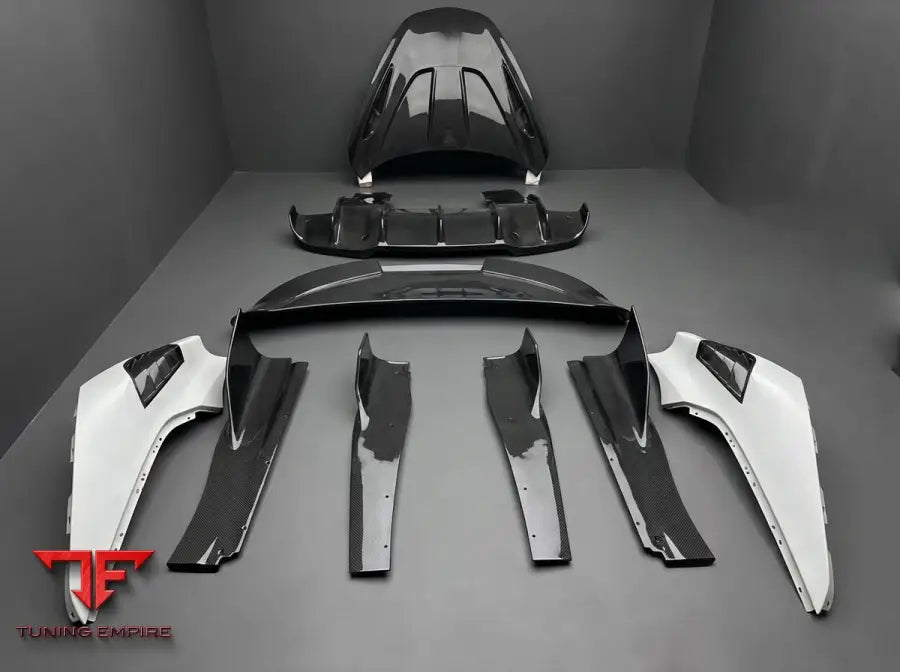 MCLAREN 750S CARBON FIBER BODY KIT
