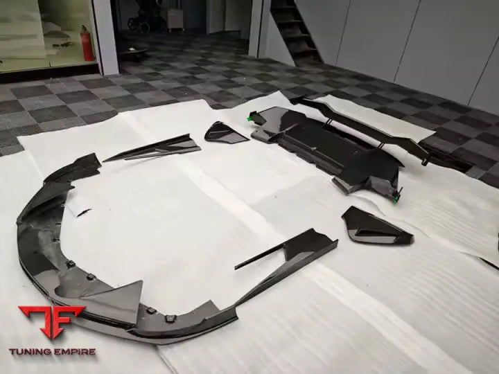 MCLAREN ARTURA AMANS STYLE DRY CARBON FIBER BODY KIT AUTOMOTIVE ACCESSORIES FOR MCLAREN ARTURA