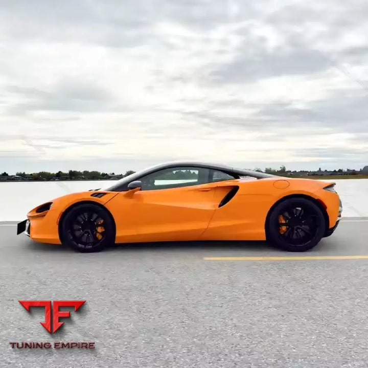 MCLAREN ARTUTRA DRY CARBON BODY KIT