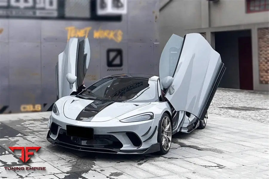 MCLAREN GT WP STYLE DRY CARBON FIBER FRONT CENTER LIP BSD