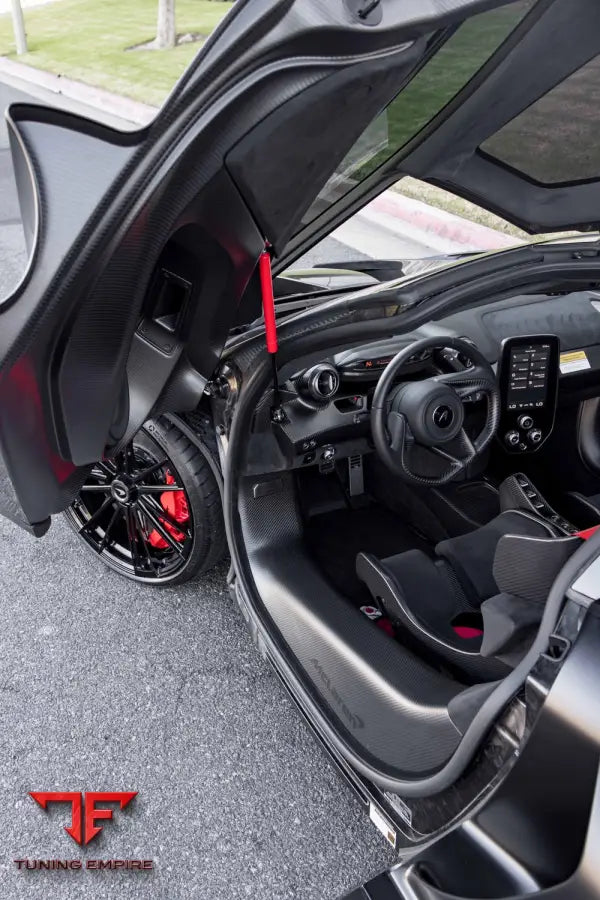 MCLAREN SENNA FORGED WHEELS AND EXHAUST SYSTEM