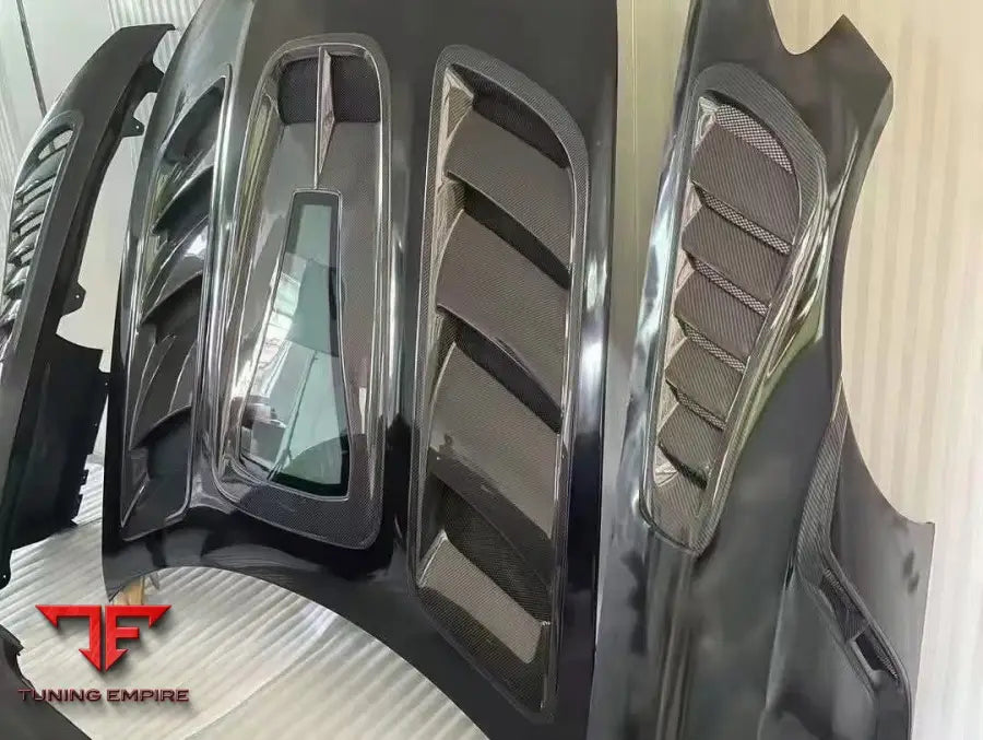 MERCEDES BENZ AMG GT CARBON FIBER BODY KIT