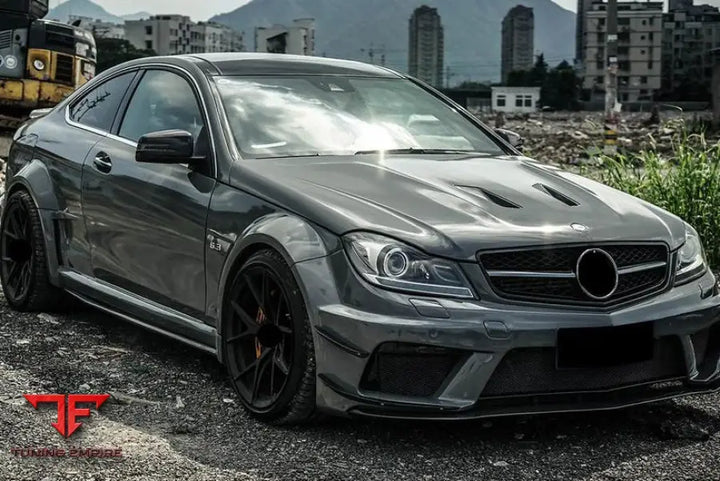 MERCEDES-BENZ C-CLASS C63 W204 C63 BLACK SERIES STYLE BODY KIT
