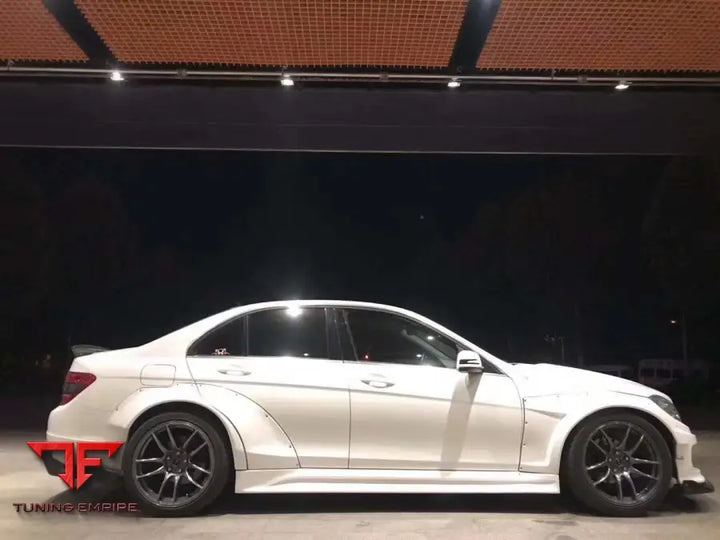 Mercedes Benz C-Class W204 2008-2010 RS II Wide body kit