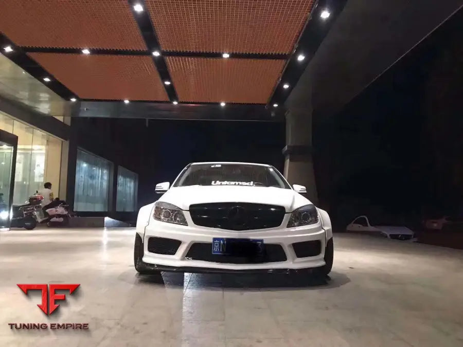 Mercedes Benz C-Class W204 2008-2010 RS II Wide body kit