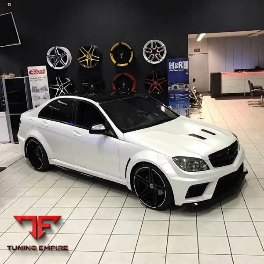 MERCEDES BENZ C CLASS W204 PRE-FACELIFT BODY KIT