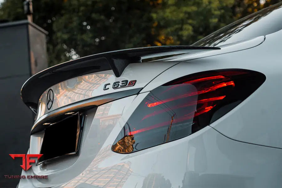 MERCEDES-BENZ C-CLASS W205 SEDAN RT-II STYLE TRUNK SPOILER BSD