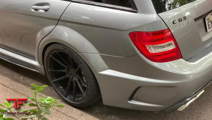 Mercedes Benz C63 AMG 2008-2010 BLACK SERIES BODY KIT