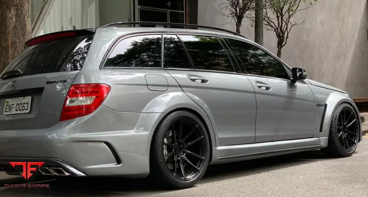 Mercedes Benz C63 AMG 2008-2010 BLACK SERIES BODY KIT