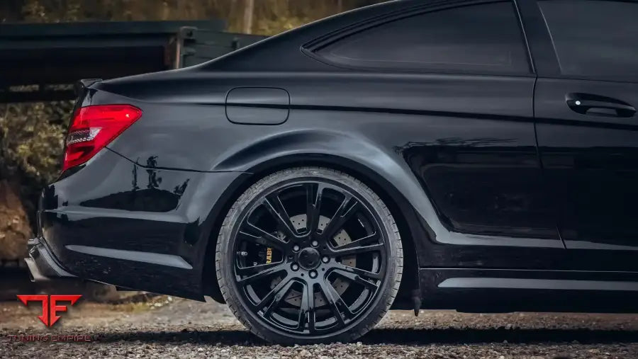 MERCEDES BENZ C63 AMG W204 REAR WHEEL ARCH EXTENSIONS