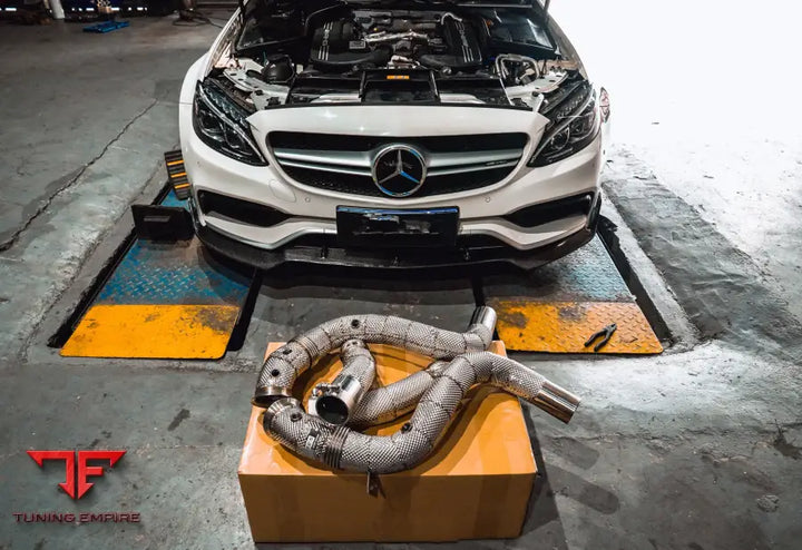MERCEDES BENZ C63 AMG W205 CAT DOWNPIPE WITH HEAT SHIELD