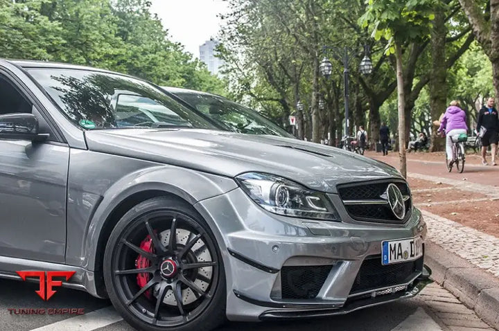 MERCEDES-BENZ C63 W204 AMG BODY KIT