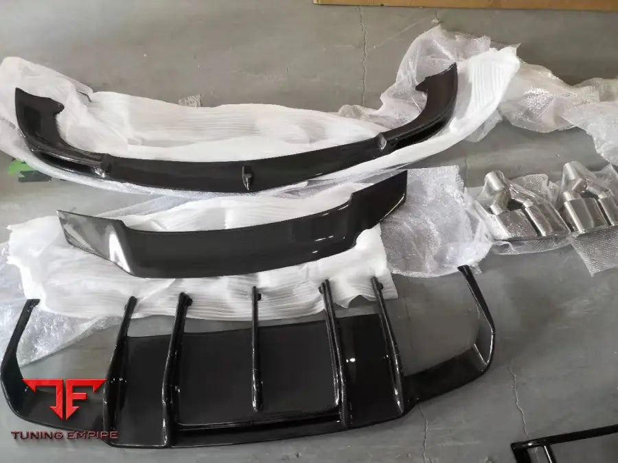 MERCEDES BENZ CLS 63 AMG C218 CARBON PARTS 2010-2017