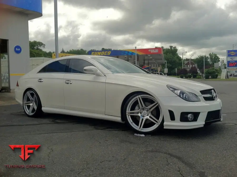 MERCEDES-BENZ CLS CLASS W219 AMG BODY KIT