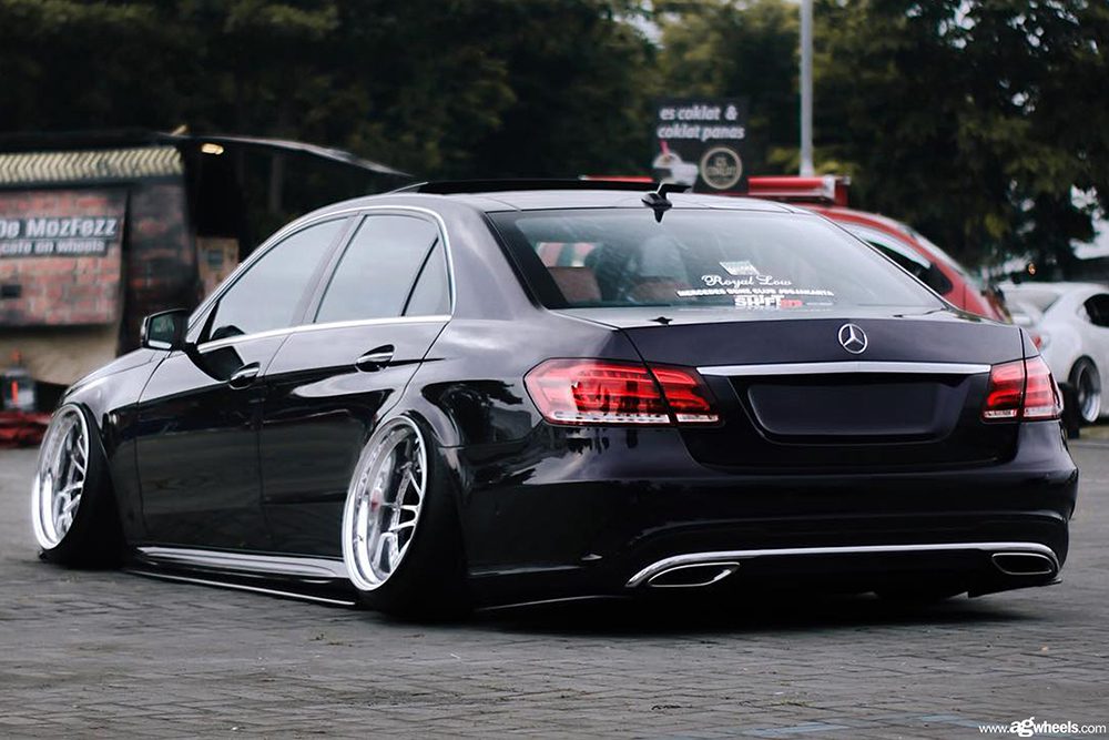 MERCEDES-BENZ E350 on custom forged wheels