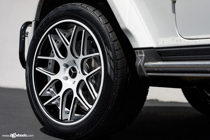 MERCEDES-BENZ G63 AMG on custom forged wheels