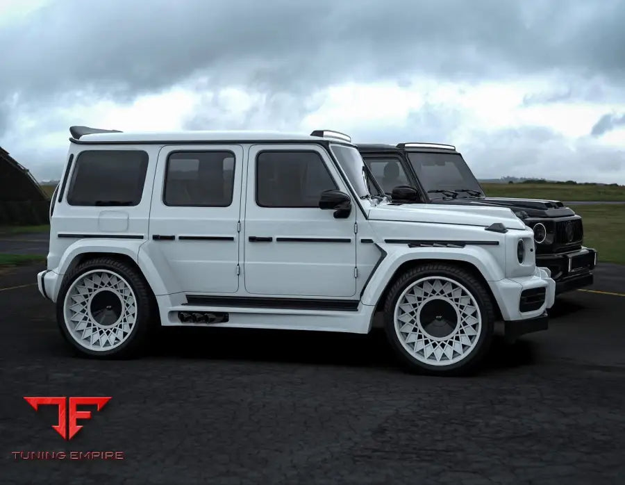 MERCEDES-BENZ G63 ULTRA WIDEBODY KIT