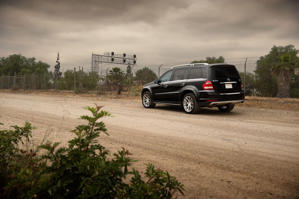MERCEDES-BENZ GL550 on custom forged wheels