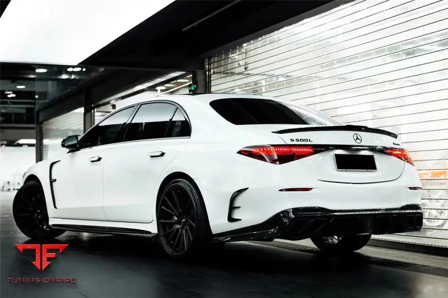 MERCEDES-BENZ S CLASS W223 4MATIC SEDAN MSY STYLE REAR LIP WITH LED LIGHT AND EXHAUST TIPS BSD