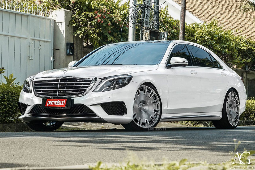 Mercedes-Benz S400 on custom forged wheels