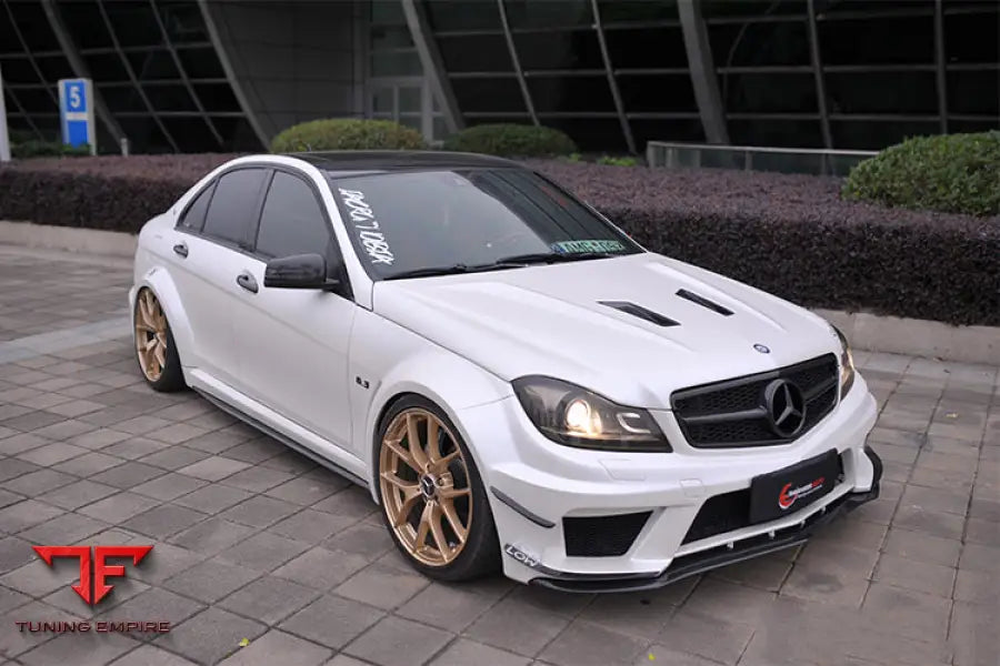 MERCEDES BENZ W204 C CLASS BKSS STYLE HOOD (NOT FIT AMG) BSD