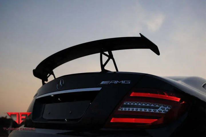 MERCEDES-BENZ W204 C CLASS C63 AMG SEDAN BKSS STYLE CARBON FIBER TRUNK SPOILER BSD
