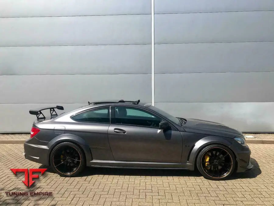 MERCEDES BENZ C CLASS W204 C63 AMG BODY KIT