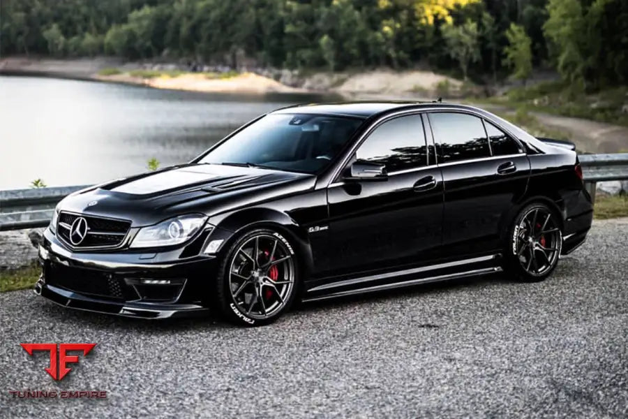 MERCEDES-BENZ W204 C63 AMG RZ STYLE CARBON FIBER SIDE SKIRTS BSD