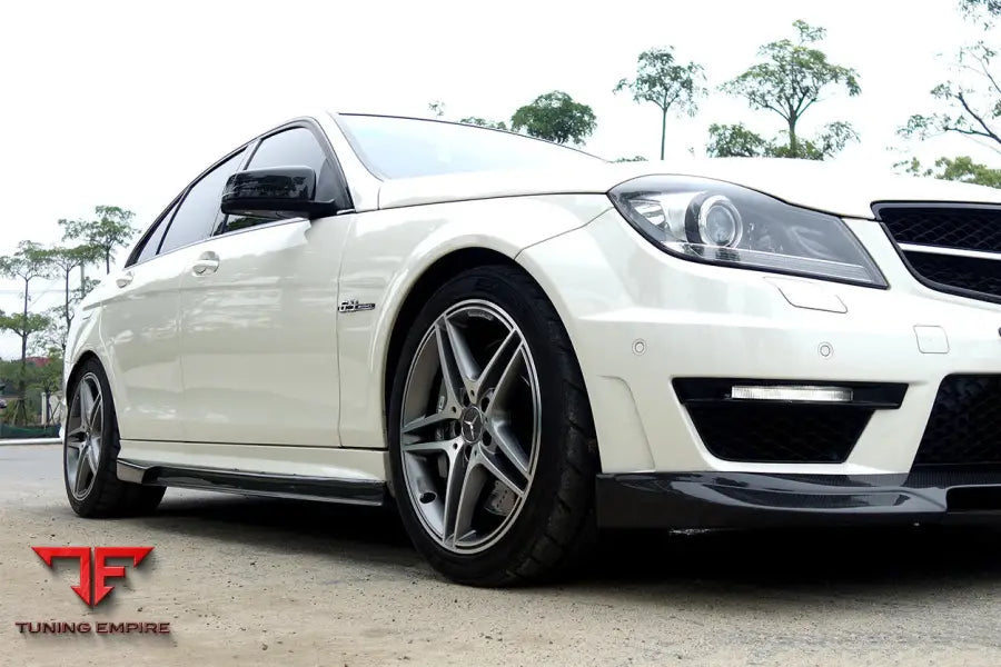 MERCEDES BENZ W204 C63 AMG TC STYLE CARBON FIBER SIDE SKIRTS BSD