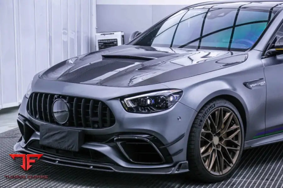 MERCEDES-BENZ W213 E63S AMG 2020 + CARBON BODY KIT