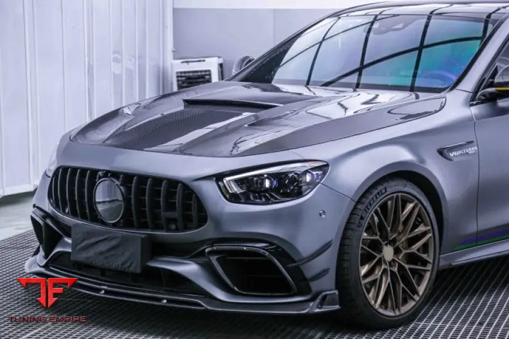 MERCEDES-BENZ W213 E63S AMG 2020 + CARBON BODY KIT