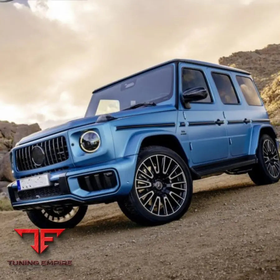 MERCEDES-BENZ W465 W464 G63 W463A SILVER AND BLACK TRIMS BODY KITS