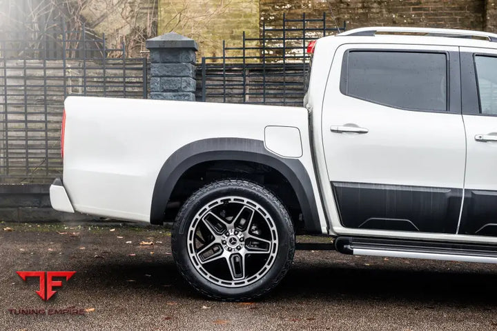 MERCEDES BENZ X-CLASS BODY KIT 2019Y