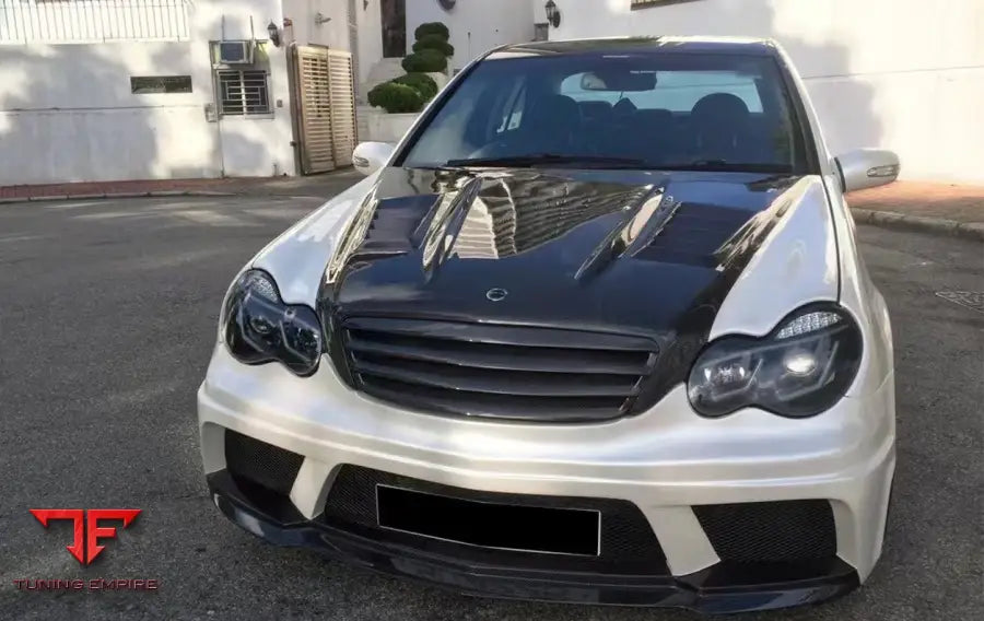 MERCEDES C-CLASS W203 BODY KIT