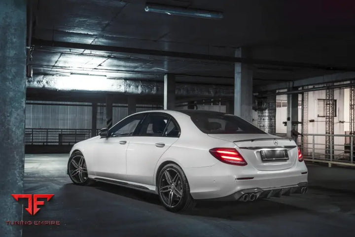 MERCEDES E-CLASS E COUPE CARBON WIDEBODY KIT