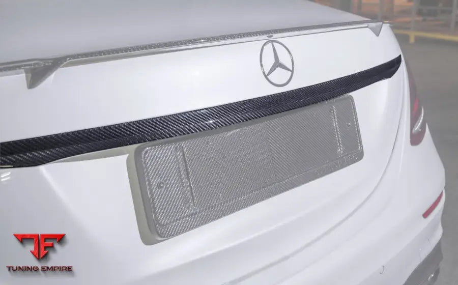 MERCEDES E-CLASS W213 LIMOUSINE - E180 - AMG E43 CARBON BODY KIT