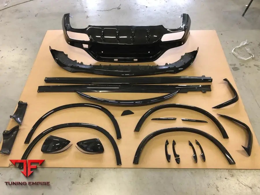 MERCEDES GLC 200 - AMG GLC 43 CARBON BODY KIT