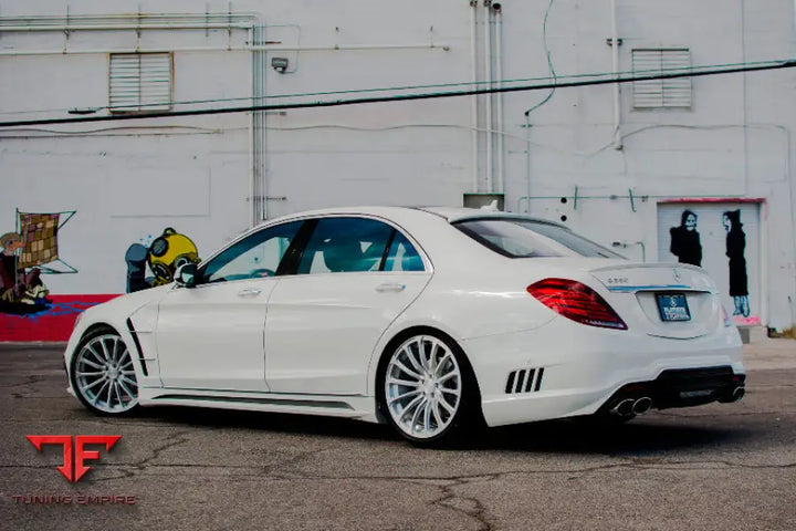 MERCEDES S-CLASS W222 BODY KIT WITH FENDERS AND LED