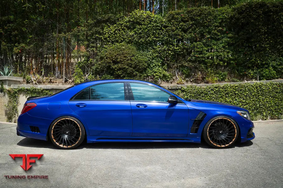 MERCEDES S-CLASS W222 BODY KIT WITH FENDERS AND LED