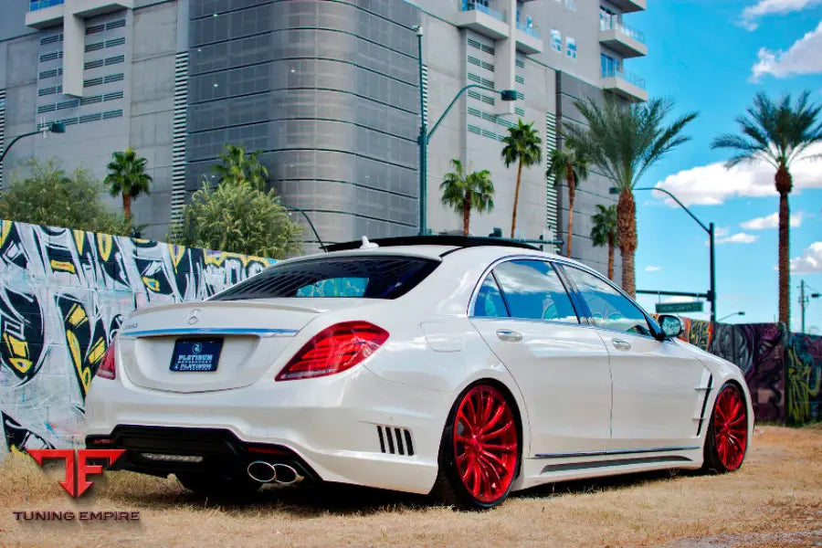 MERCEDES S-CLASS W222 BODY KIT WITH FENDERS AND LED