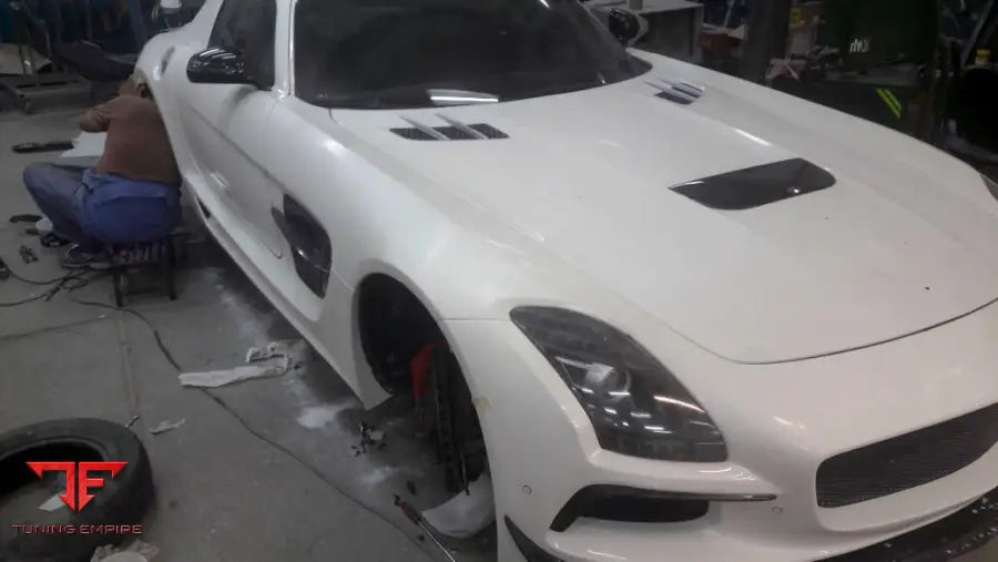 MERCEDES SLS AMG BLACK SERIES STYLE BODY KIT