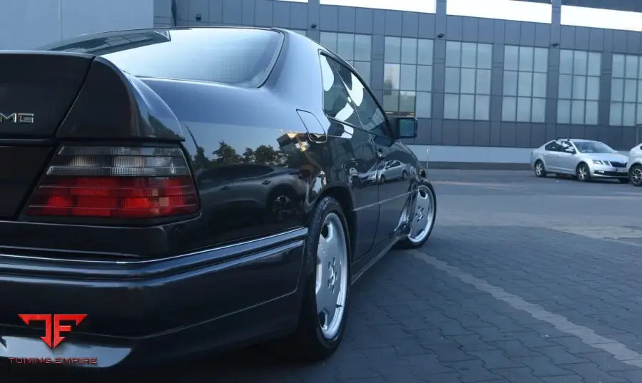 MERCEDES W124 COUPE/CABRIO BODY KIT