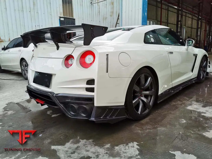 NISSAN GTR R35 2017 - 2021 CARBON FIBER BODY KIT