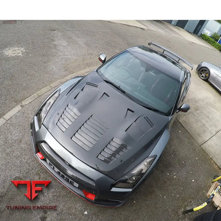 NISSAN GTR R35 CARBON FIBER PARTS